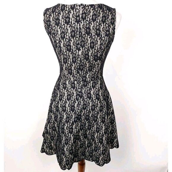 Altar’d State Black Lace Scallop Edge Sleeveless Stretch Skater Cocktail Dress S - Picture 3 of 4